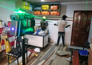 Laser level