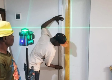 Laser level