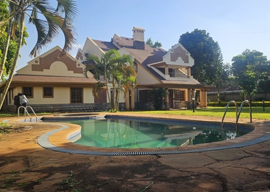 5 bedroom villa In Runda