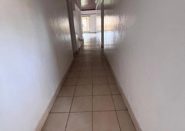 5 bedroom bungalow for rent