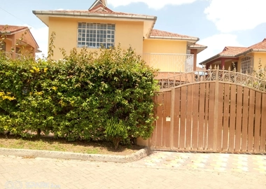4 bedroom plus sq