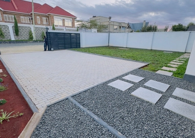 Modern bungalow & DSq