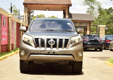 Toyota landcruiser VX 2010 model