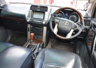 Toyota landcruiser VX 2010 model