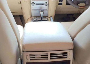 LAND CRUISER SAHARA