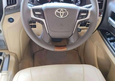 LAND CRUISER SAHARA