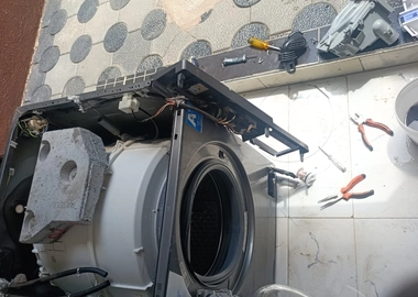 Electronic repairs & accessories