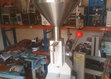Strapping machine