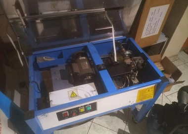 Strapping machine