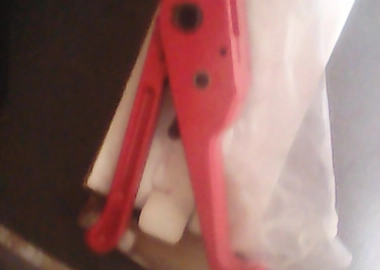Metal capping pet tensioner