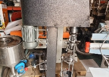 Metal capping machine