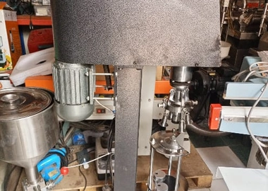 Metal capping machine