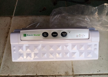 Vacuum sealer