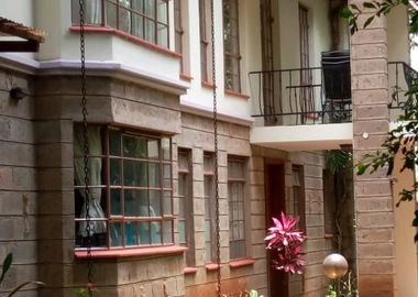 4 bedroom in Karen for rent