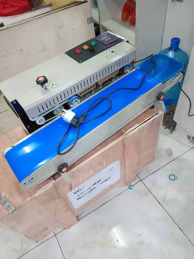 Continuous sealer