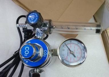 CO2 gas regulator