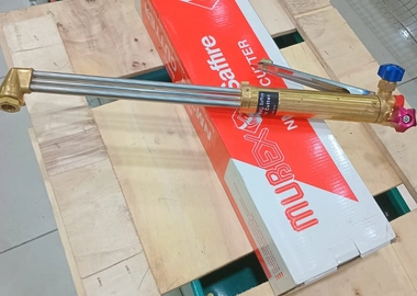 Gas cutting torch