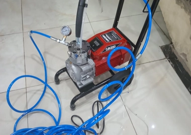 Paint airless sprayer