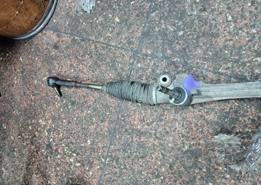 Toyota ractis steering rack