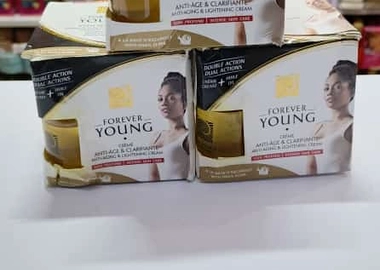 Forever young glowing cream