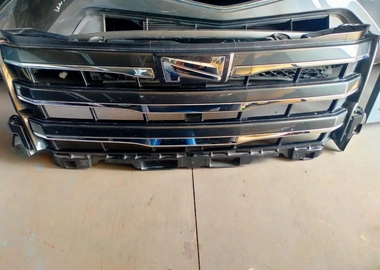 Noah 2015-2017 Front Grill