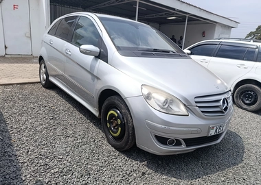 Mercedes Benz B170