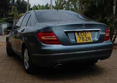 Mercedes Benz C200