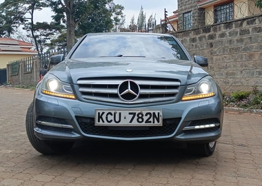 Mercedes Benz C200