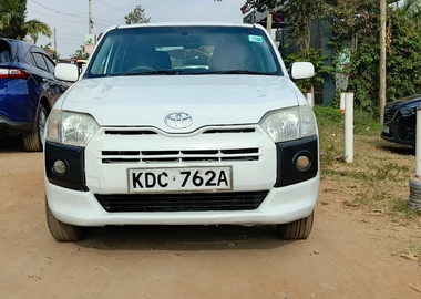 Toyota Succeed f extra