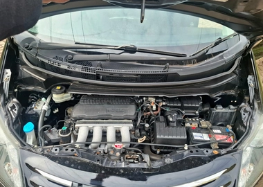 Honda freed 2010 model