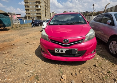 Toyota vitz 2013
