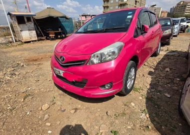 Toyota vitz 2013