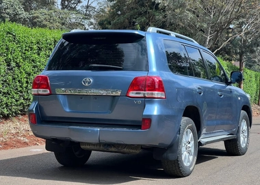Toyota Landcruiser V8 (2010) – 4700cc Petrol | KSh 4M Negotiable
