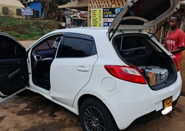 Mazda Demio 2011