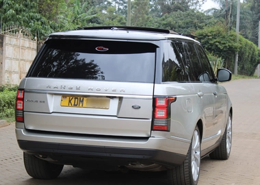 💥 2015 Range Rover Vogue SE – Luxury, Fully Loaded, CBD Nairobi 💥