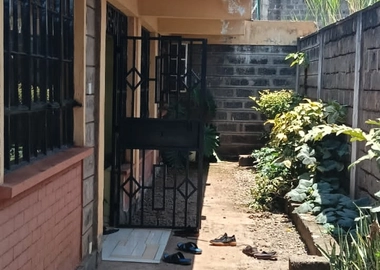 3 bedroom bungalow in Ruiru 80*40