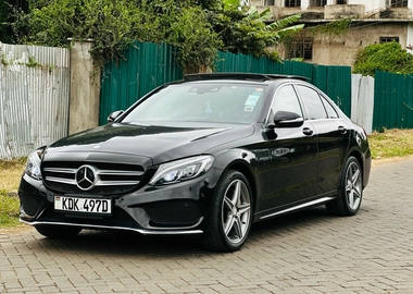 Mercedes-Benz C200 2016 – 1800cc, Full Spec, Panoramic Sunroof