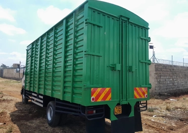 Isuzu FRR 2024