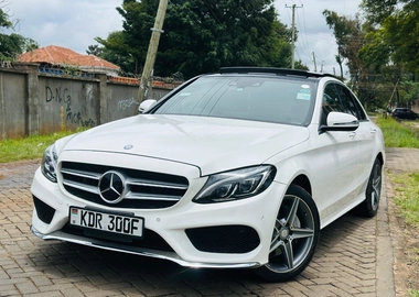 Mercedes-Benz C200 2017 – 1800cc, Full Spec, Panoramic Sunroof