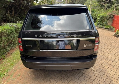 2016 Range Rover – 3.0L Diesel, 7-Seater, Fully Loaded, Panoramic Sunroof