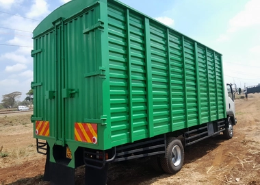 Isuzu FRR 2024