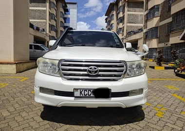 Toyota Land Cruiser V8 – 2008 | 4650cc Petrol | Fully Loaded | KES 3.2M (Negotiable)