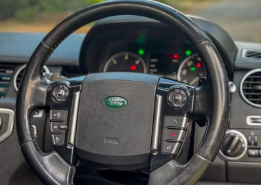 Land Rover Discovery – 2013 | SDV6 | 3000cc Diesel | 7-Seater | KES 3.3M