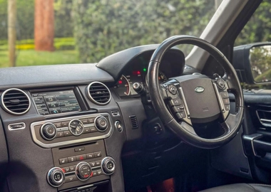 Land Rover Discovery – 2013 | SDV6 | 3000cc Diesel | 7-Seater | KES 3.3M