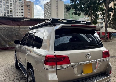 Toyota Land Cruiser V8 – 2008 Facelift | Fully Loaded | KES 4M
