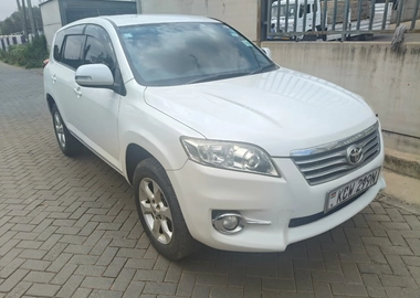 Toyota Vanguard 2013