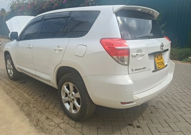 Toyota Vanguard 2013