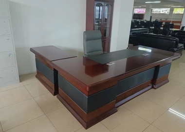 Executive Office Desk – Ksh 80,000 | Free Delivery in Nairobi!