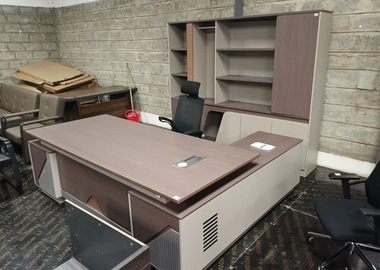 Executive Office Desk – Ksh 80,000 | Free Delivery in Nairobi!