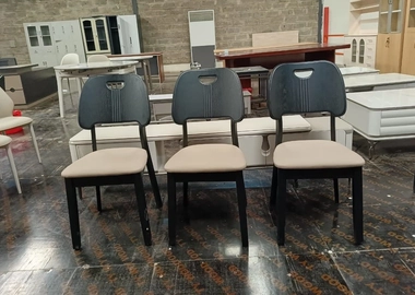 🍽️ Elegant Dining Seats – Ksh 15,000 | Free Delivery in Nairobi!